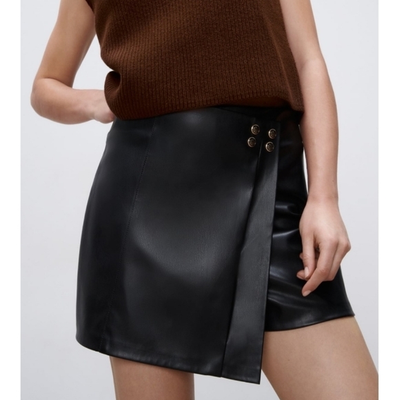 Zara Pants - Zara faux leather skort